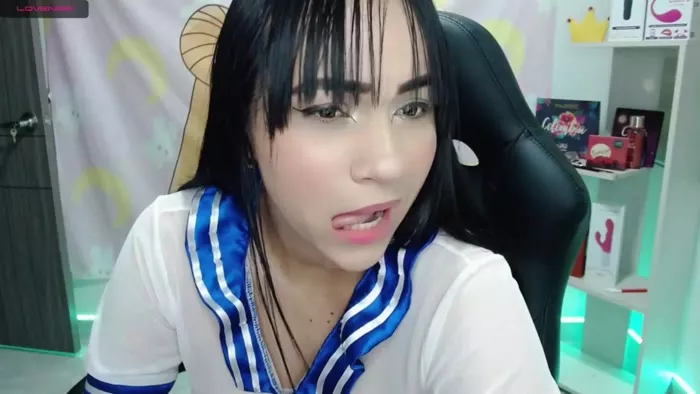 asian_kitty12's Profile Picture