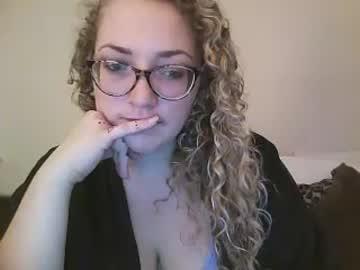 curlygirllexi's Profile Picture