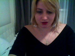 LuxuryBlond1